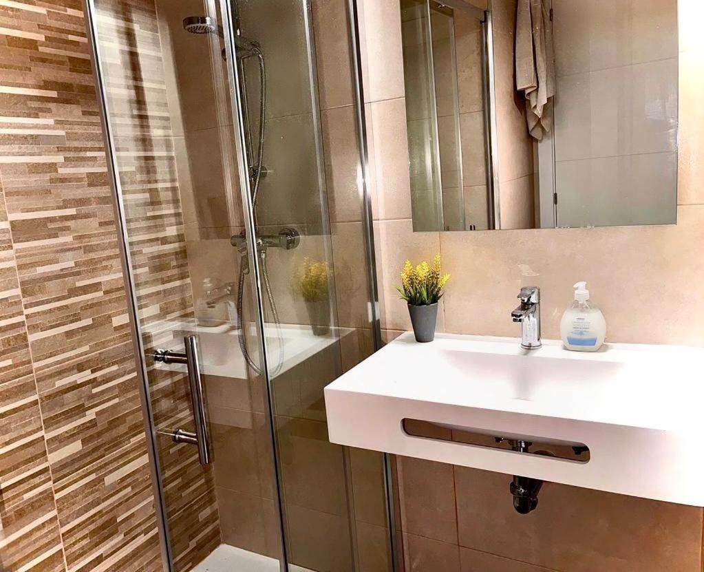 SKY GARDEN - Acogedor Apartamento con piscina infinita&vistas Málaga Esterno foto